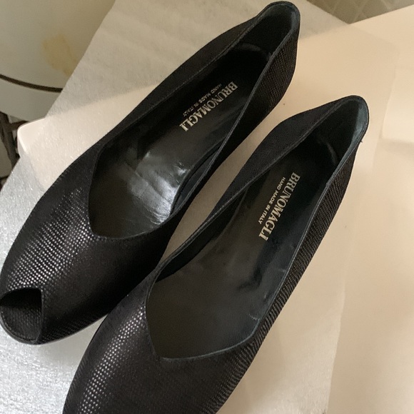 Always ready to wear dress shoes for any occasion - Picture 2 of 7